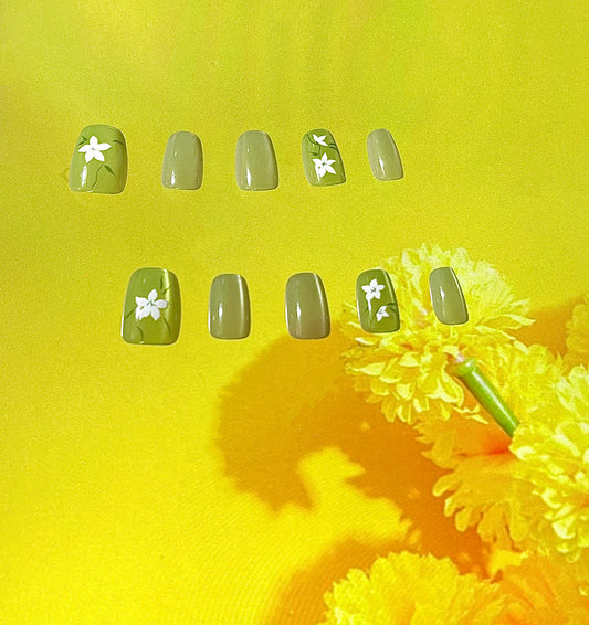 100% Handmade Press on Nails- 07